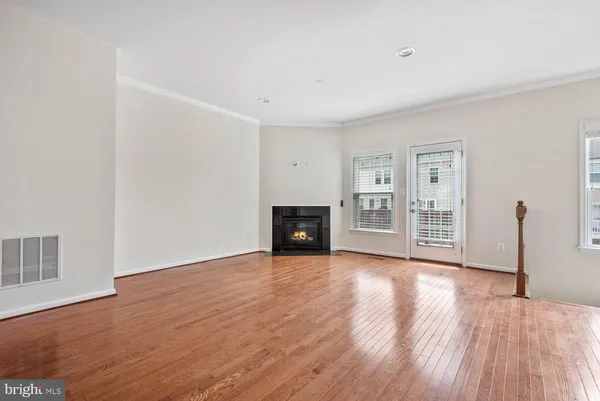 $3,100 | 41833 Diabase Square, Aldie, VA 20105