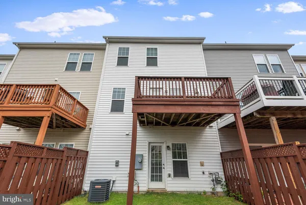 $3,100 | 41833 Diabase Square, Aldie, VA 20105