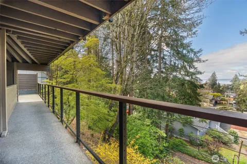 $849,000 | 28611 16th Avenue South, Federal Way, WA 98003