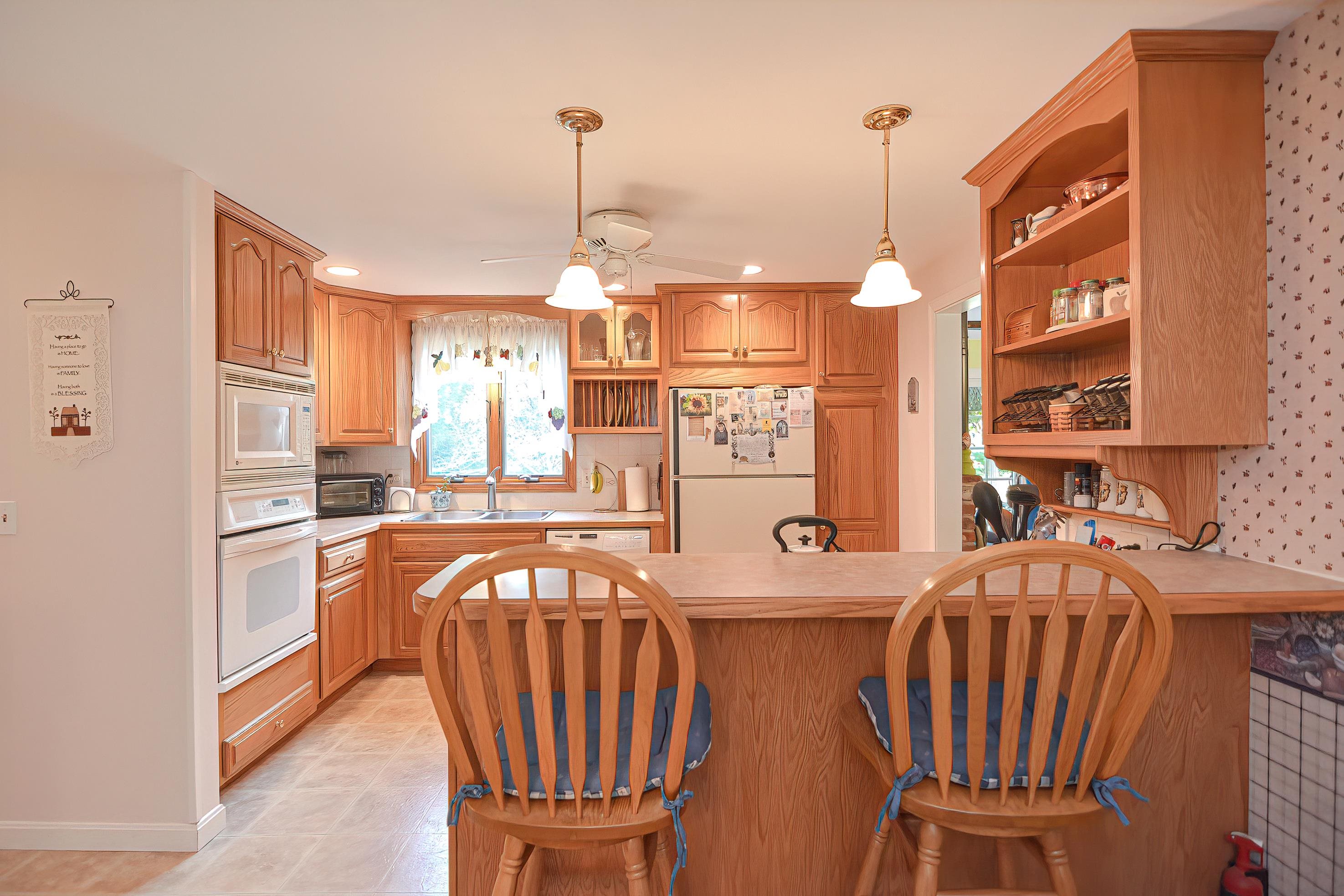 94 Scobie Pond Road Derry, NH 03038 - Photo 12 of 40