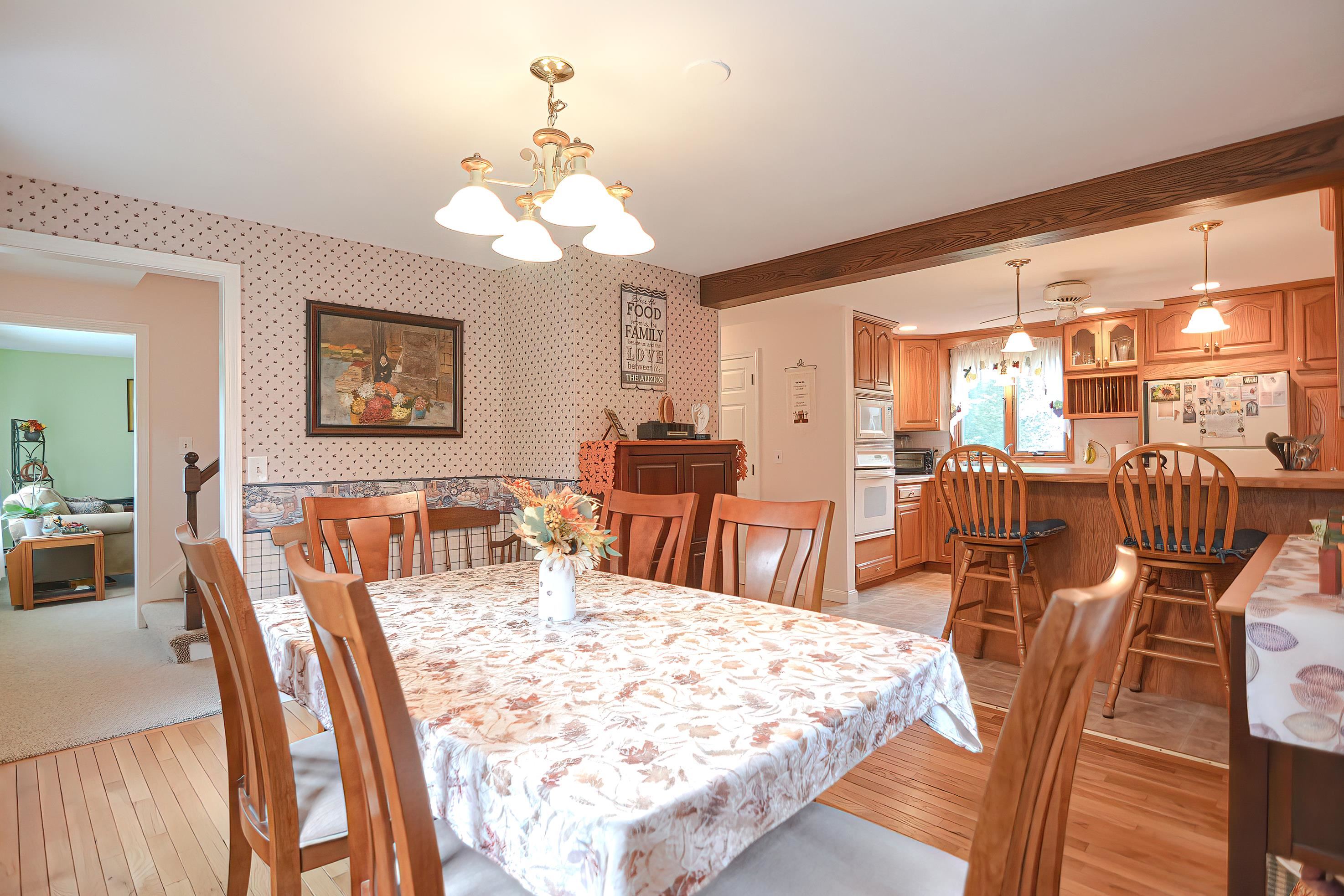 94 Scobie Pond Road Derry, NH 03038 - Photo 13 of 40