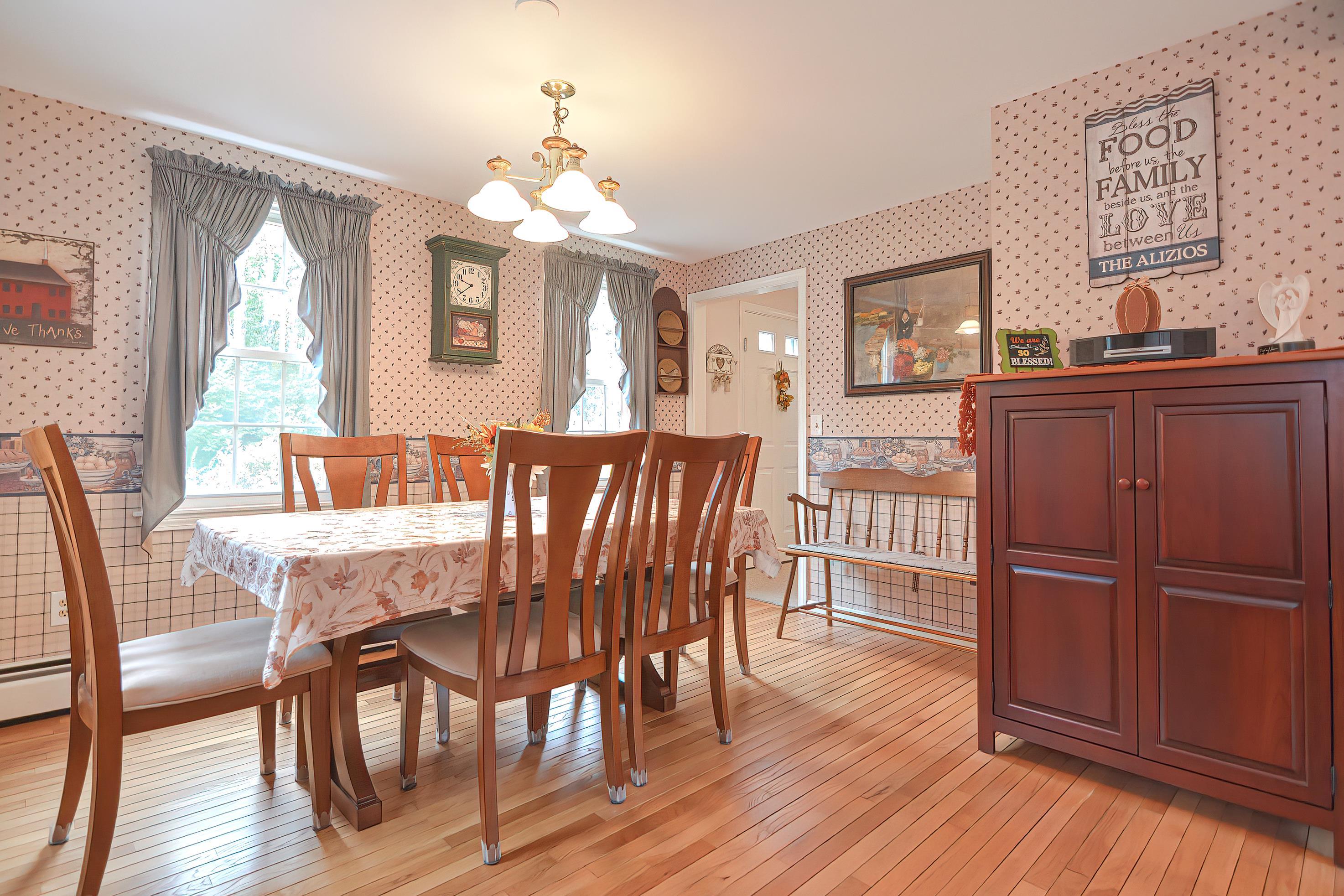 94 Scobie Pond Road Derry, NH 03038 - Photo 14 of 40