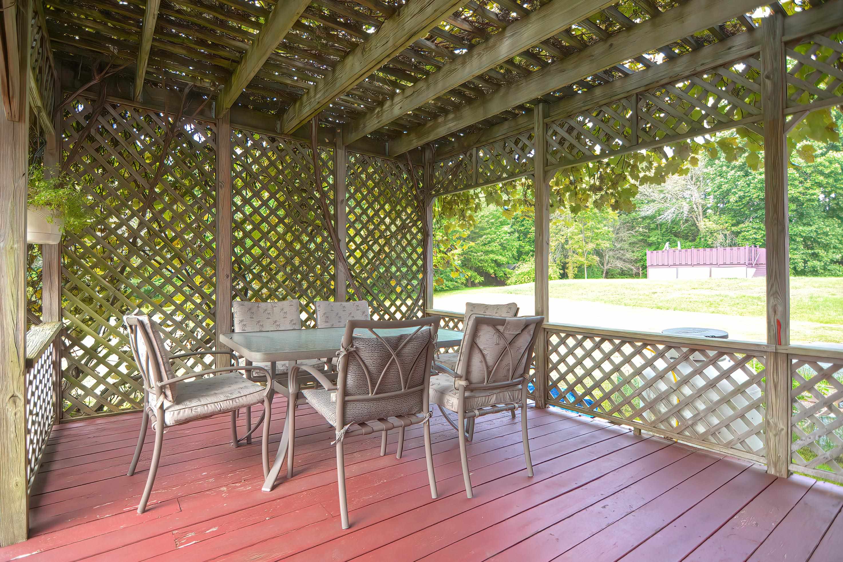 94 Scobie Pond Road Derry, NH 03038 - Photo 6 of 40