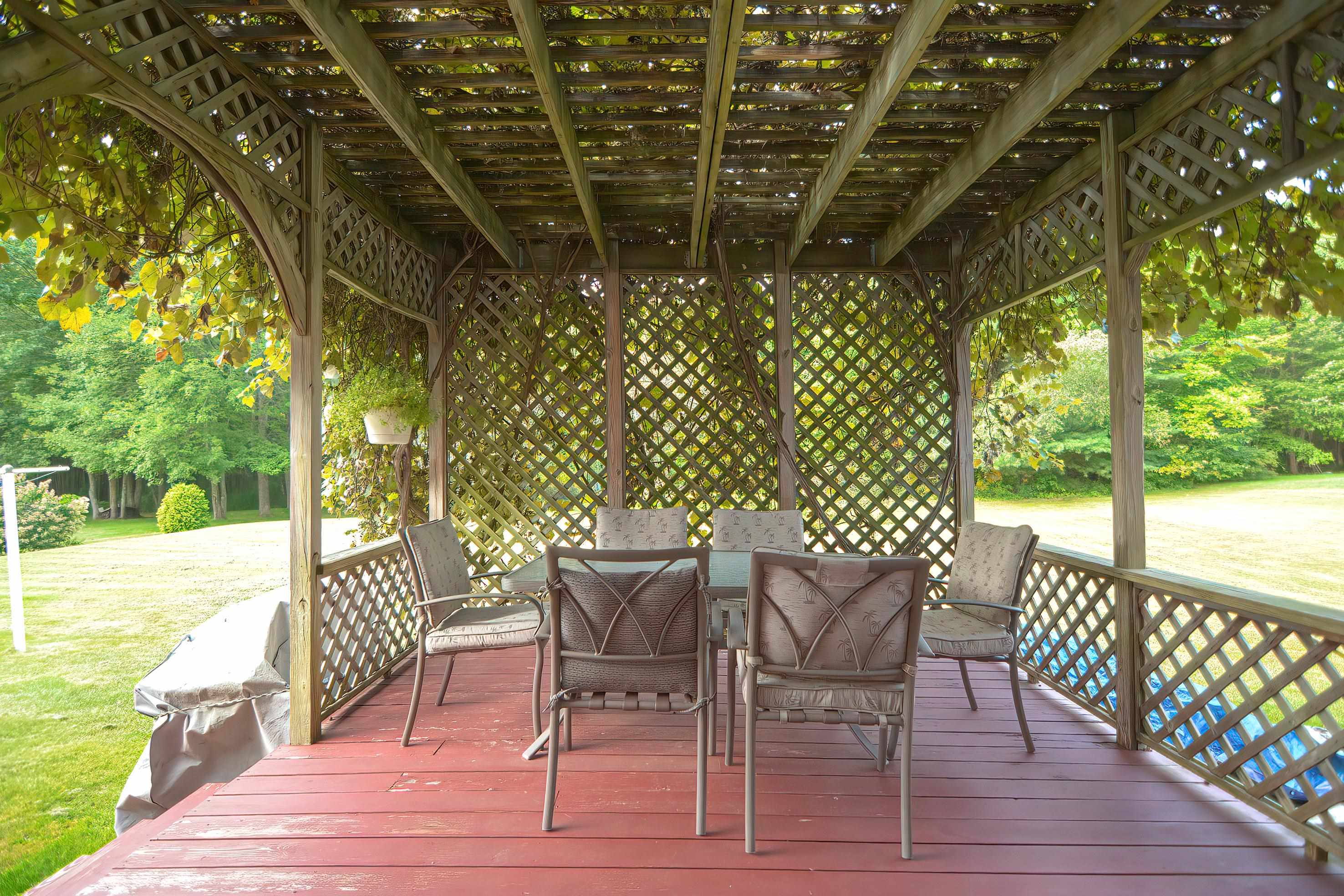 94 Scobie Pond Road Derry, NH 03038 - Photo 7 of 40