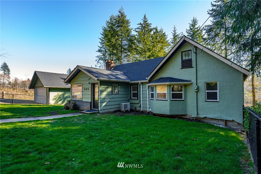 505 Haywire Road Winlock, WA 98596 - Photo 3 of 37