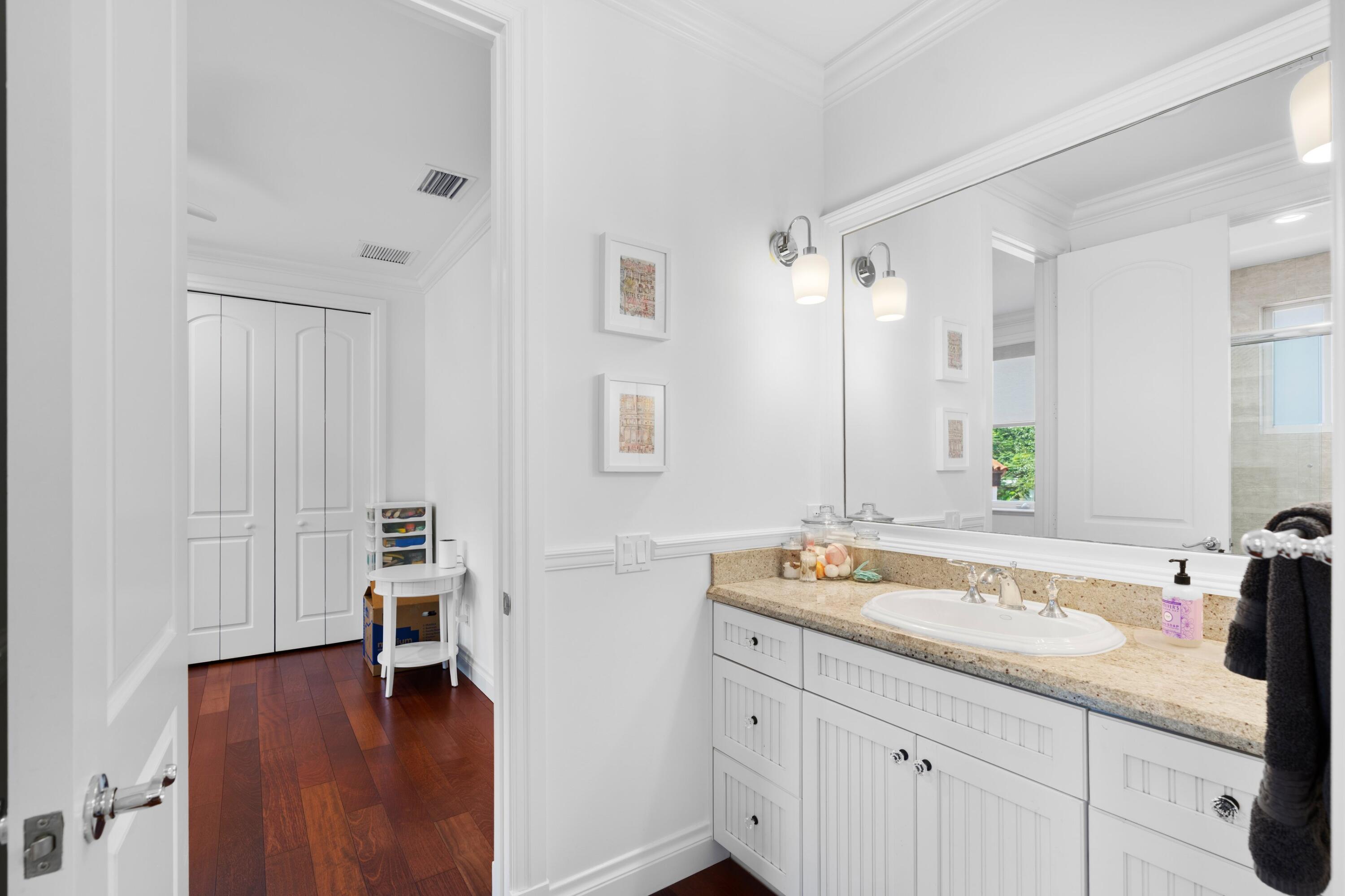 901 Northwest 4th Court Boca Raton, FL 33432 - Photo 28 of 48 2nd Floor Ensuite BA