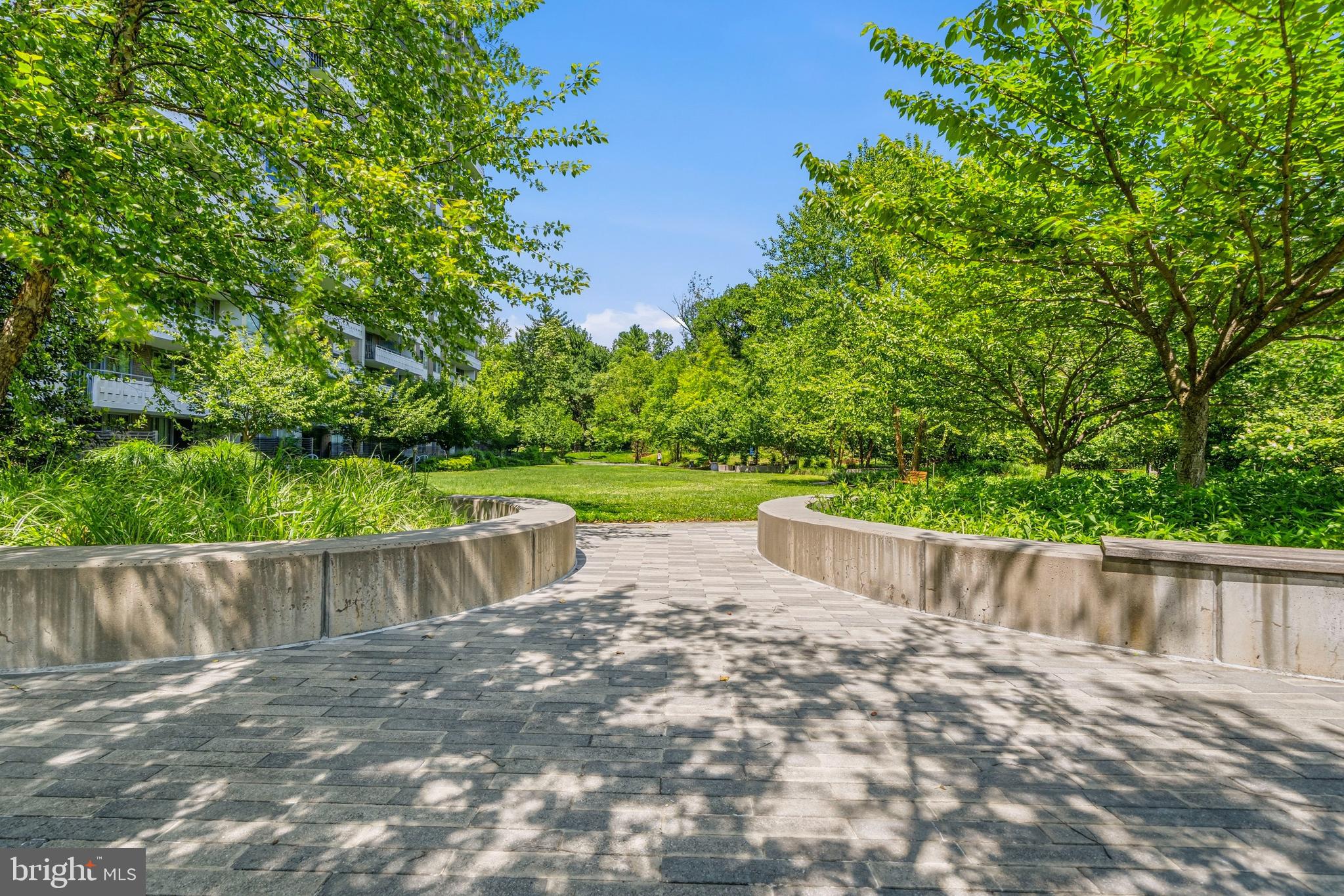 5101 River Road, Unit 1103 Bethesda, MD 20816 - Photo 40 of 54