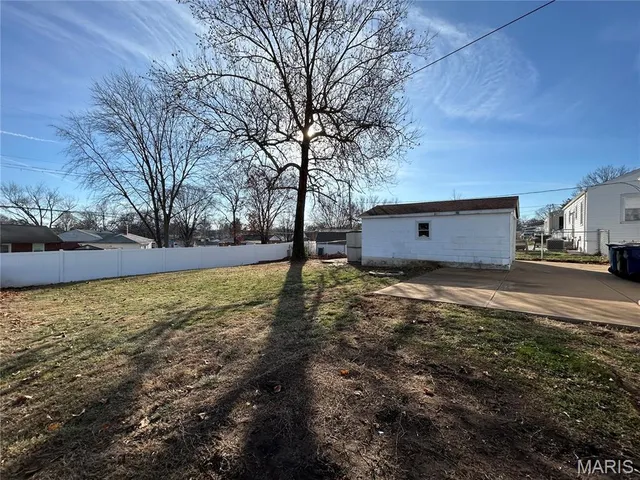$2,200 | 10224 Dandridge Drive, St. Louis, MO 63123