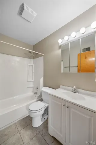 $2,100 | 10224 Dandridge Drive, St. Louis, MO 63123