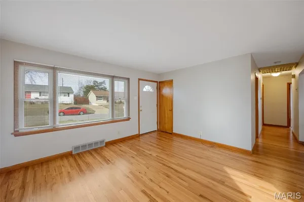 $2,100 | 10224 Dandridge Drive, St. Louis, MO 63123