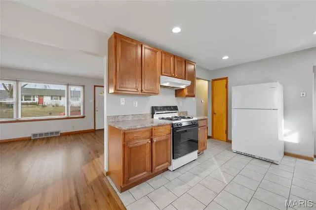 $2,100 | 10224 Dandridge Drive, St. Louis, MO 63123