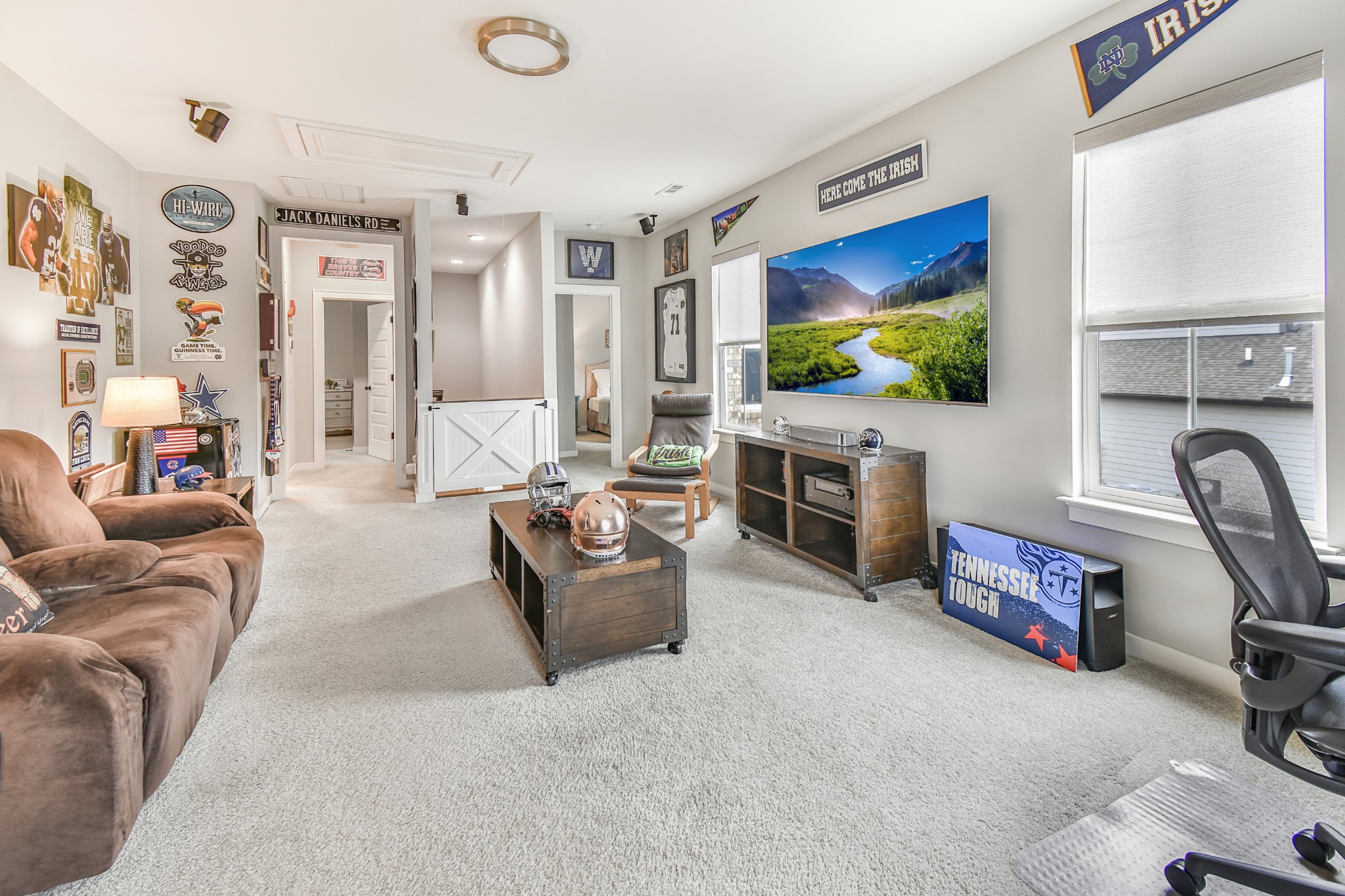 243 Croft Way Mount Juliet, TN 37122 - Photo 27 of 48 a living room with furniture and a flat screen tv