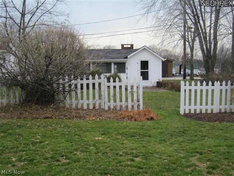1448 Evanston Road Lyndhurst, OH 44124 - Photo 14 of 16 Extra Building on Property