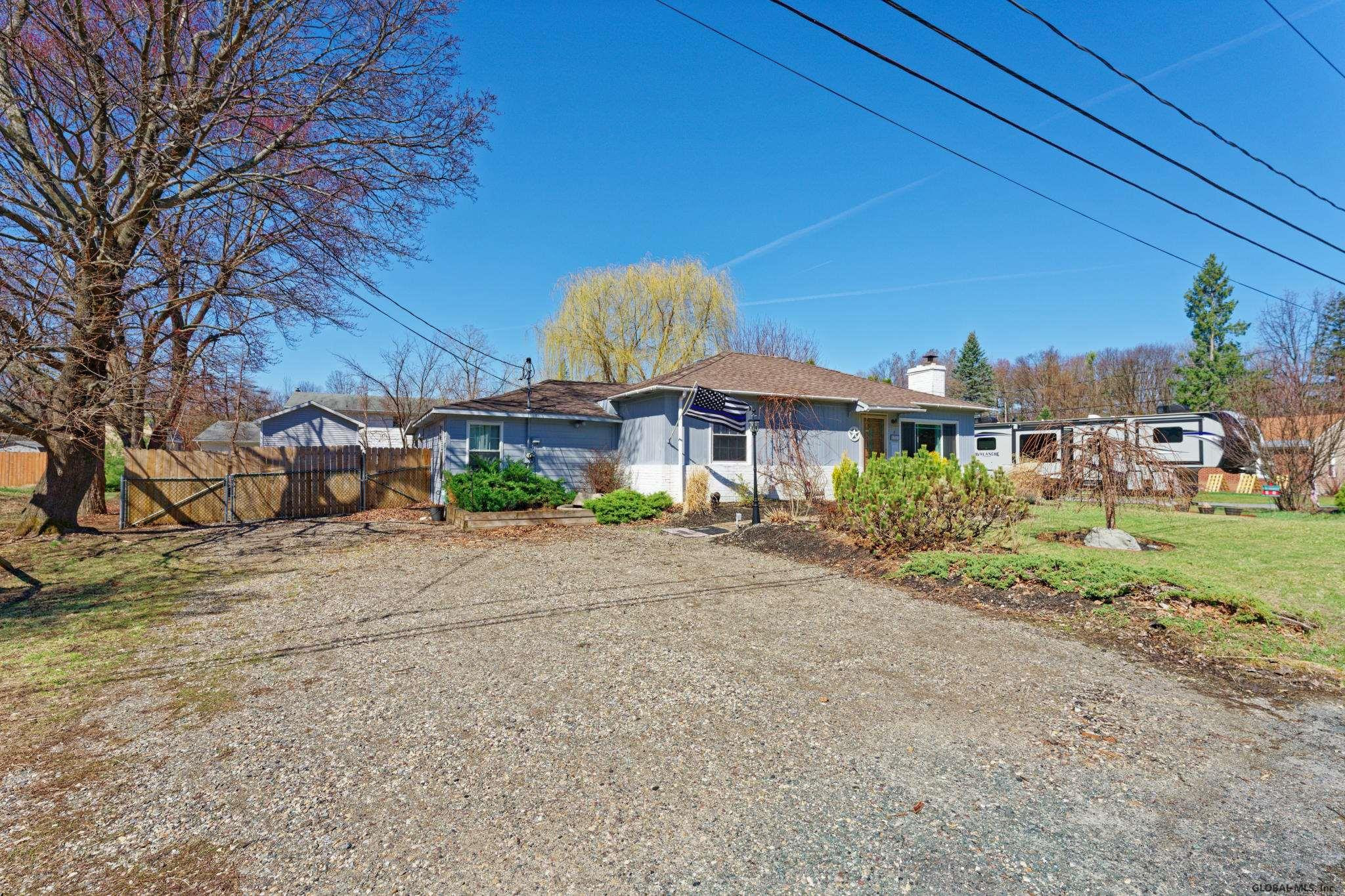 26 Orchard Road Castleton-on-Hudson, NY 12033 - Photo 2 of 40 Photo 2