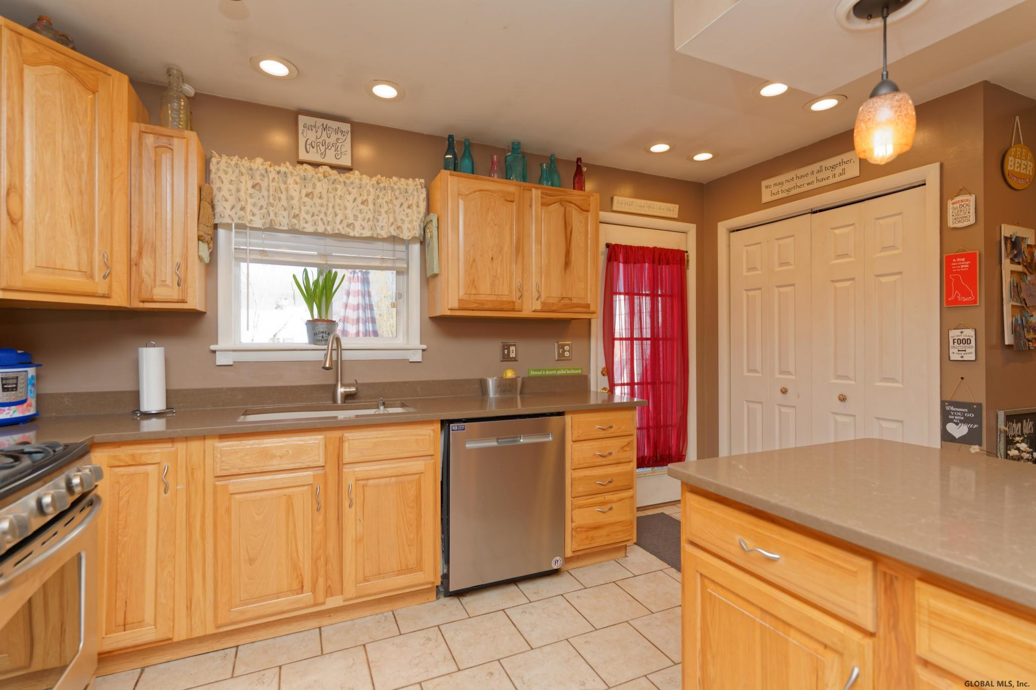26 Orchard Road Castleton-on-Hudson, NY 12033 - Photo 5 of 40 Photo 5