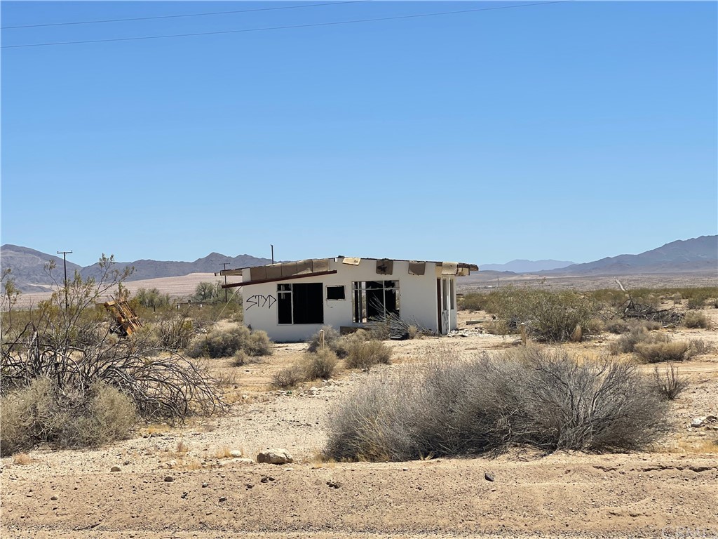 86515 Amboy Road Twentynine Palms, CA 92277 - Photo 1 of 1