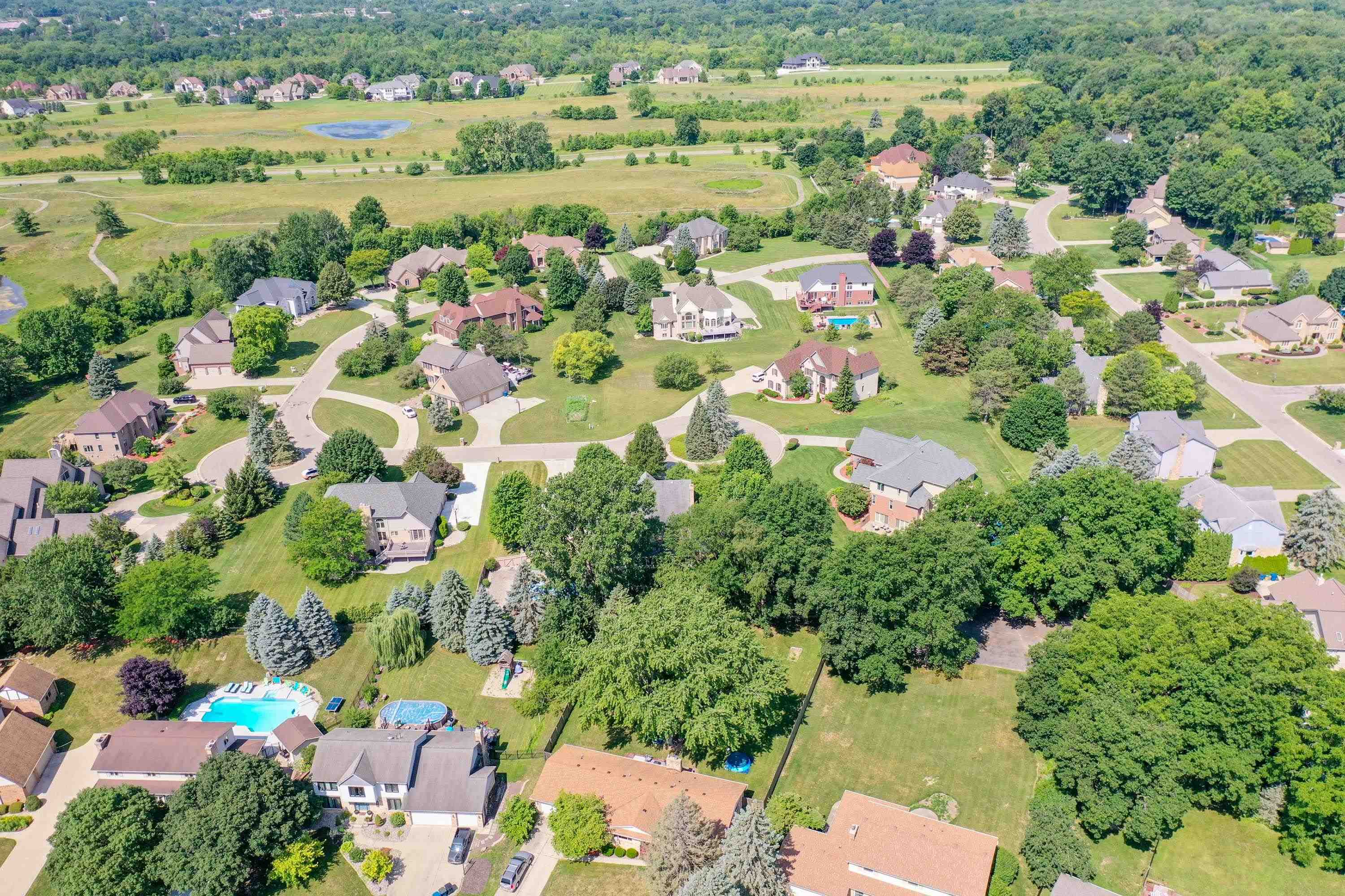 11766 Kings Colony Road Grand Blanc, MI 48439 - Photo 22 of 62 50115515-22.JPG