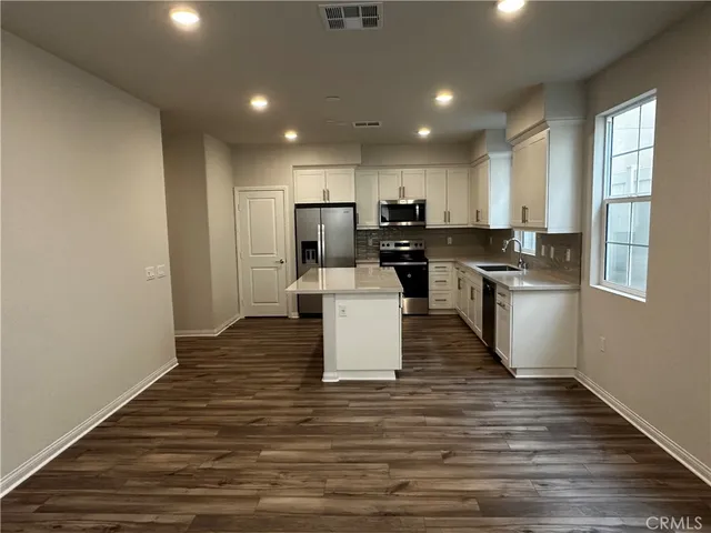 $3,200 | 446 Meyer Place, Upland, CA 91786