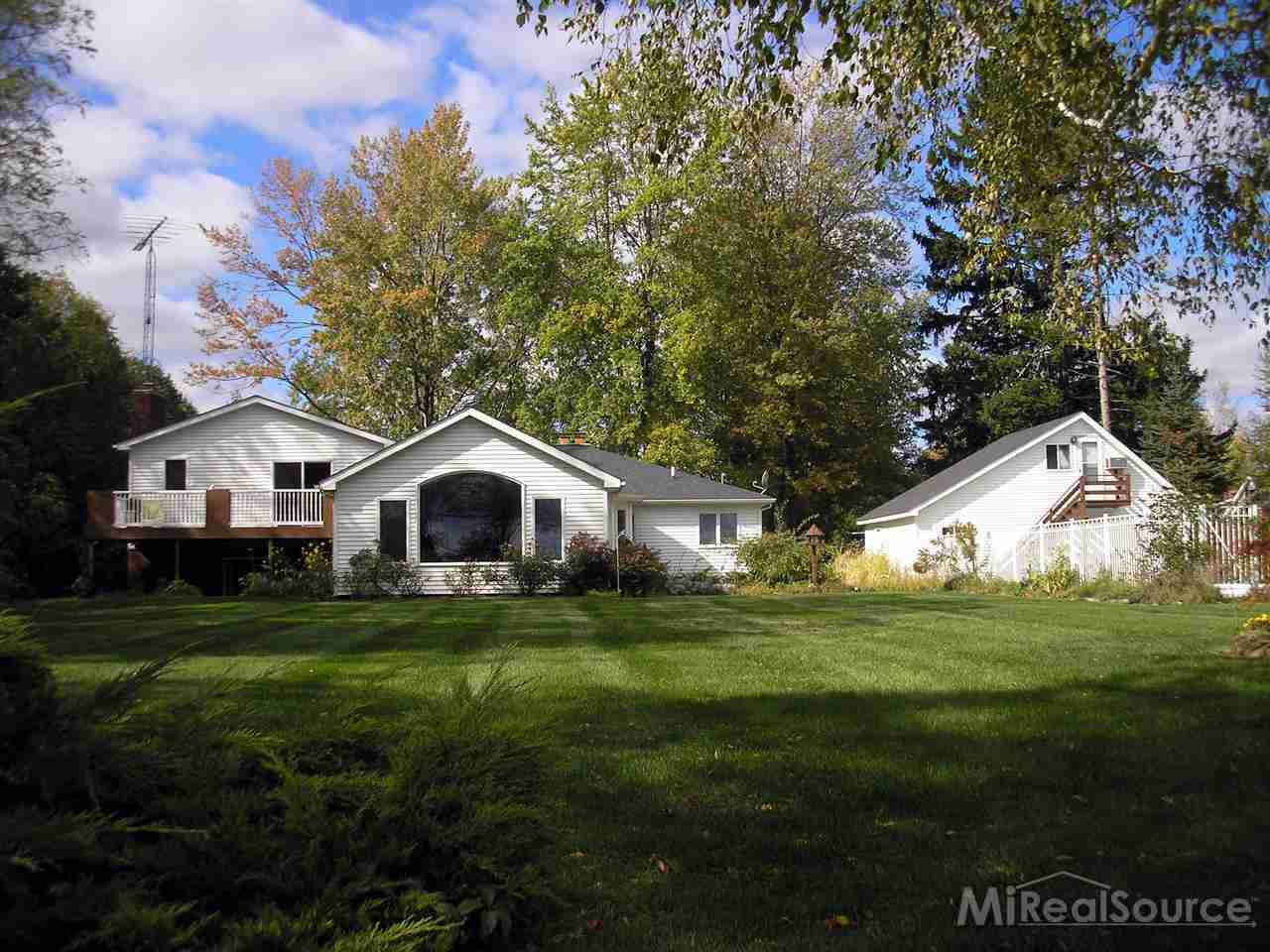 1111 South Lakeshore Road Carsonville, MI 48419 - Photo 3 of 25 31177630-2.JPG