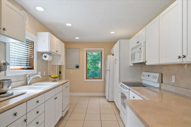 $1,500,000 | 7414 Field Bay Avenue, Kalamazoo, MI 49009