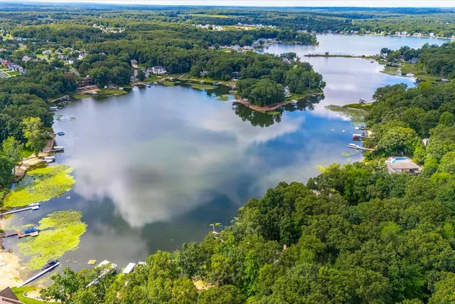 $1,500,000 | 7414 Field Bay Avenue, Kalamazoo, MI 49009