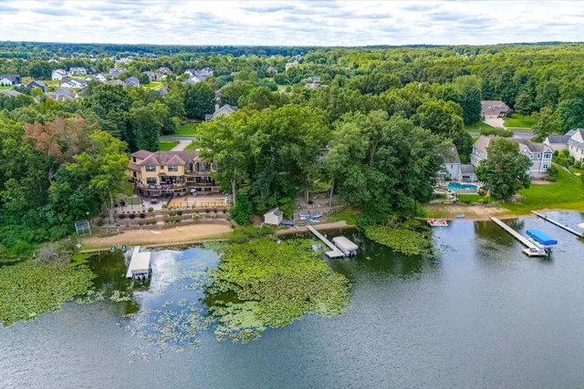 $1,500,000 | 7414 Field Bay Avenue, Kalamazoo, MI 49009