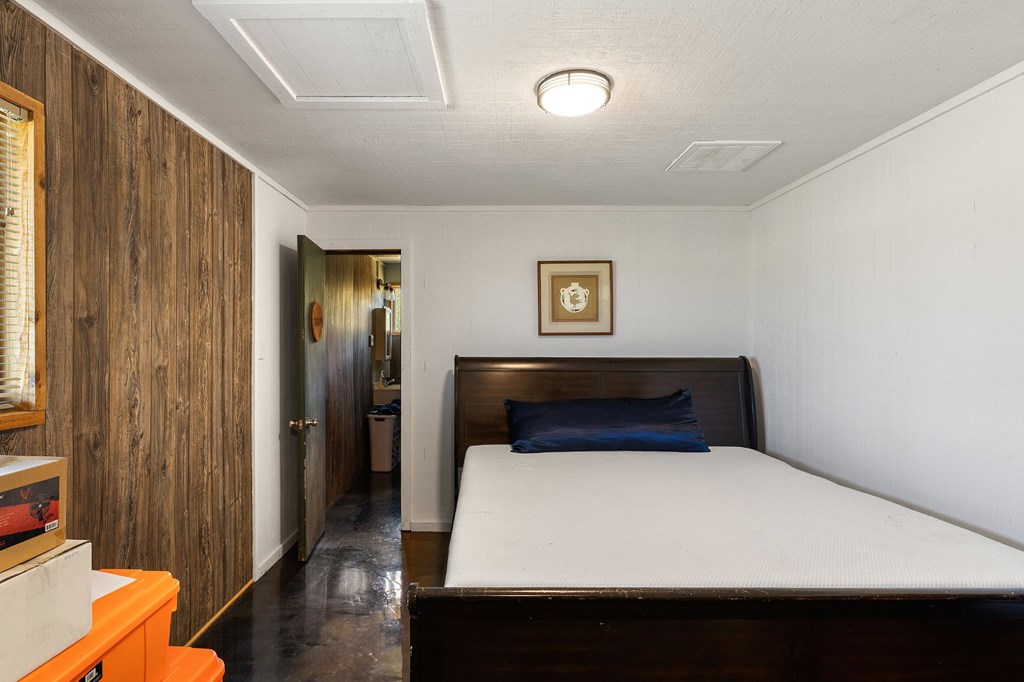 0 F-M 963 Briggs, TX 78608 - Photo 31 of 40 a bed room with a bed and a window