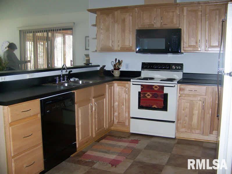 80 Redbud Lane Murphysboro, IL 62966 - Photo 11 of 22 Gallery Image 11