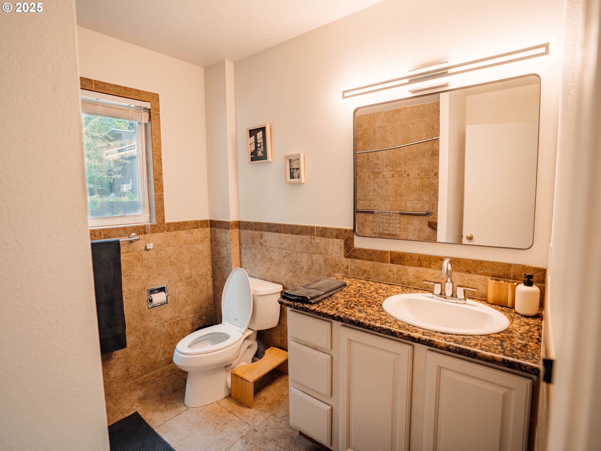2315 Southwest Iowa Street Portland, OR 97239 - Photo 12 of 17 Gallery Image 12