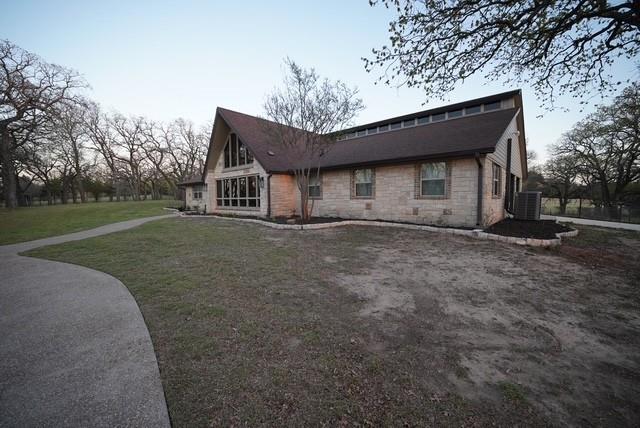 230 Private Road 2174 Decatur, TX 76234 - Photo 3 of 40