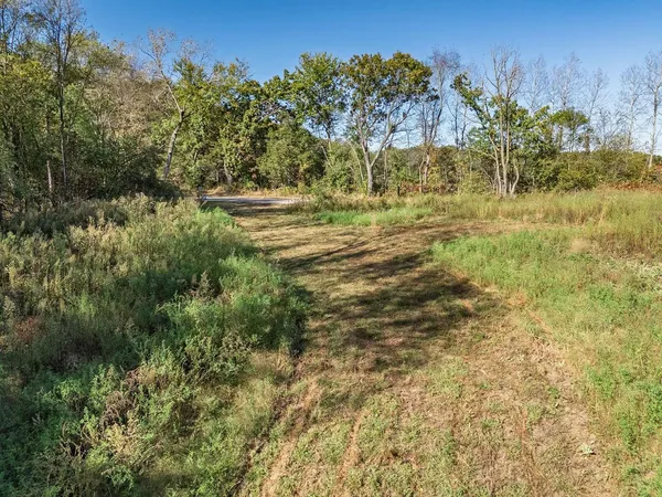 $275,000 | E11327 Shady Lane Road, Baraboo, WI 53913