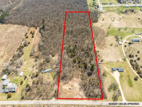 $275,000 | E11327 Shady Lane Road, Baraboo, WI 53913