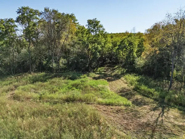 $275,000 | E11327 Shady Lane Road, Baraboo, WI 53913