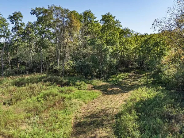 $275,000 | E11327 Shady Lane Road, Baraboo, WI 53913