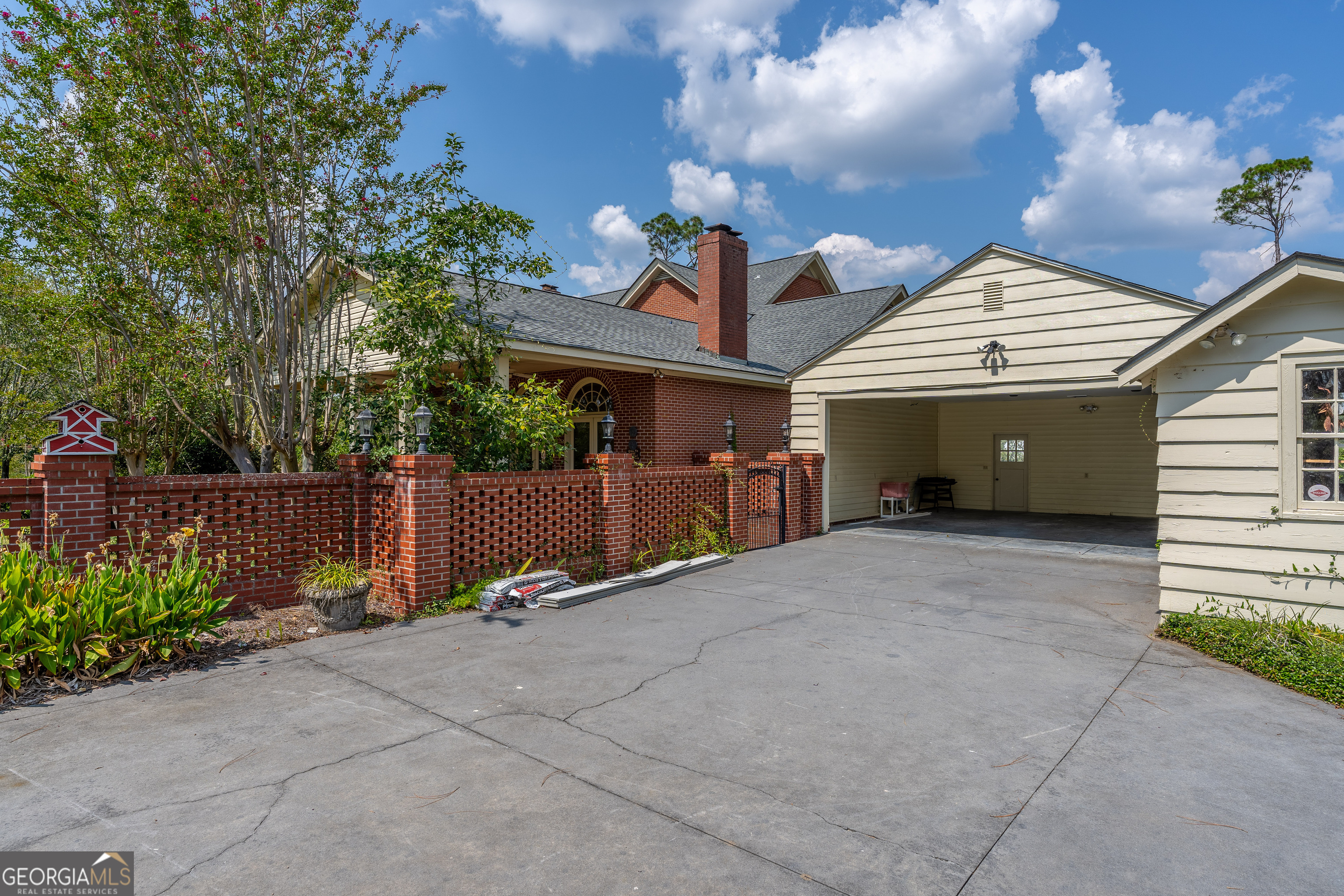 1602 Ward St Extension West Douglas, GA 31533 - Photo 11 of 70 a view of a house with a garage