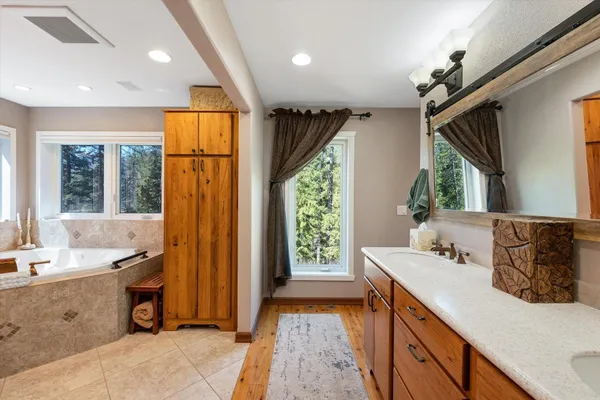 $1,950,000 | 41404 North Perry Road, Deer Park, WA 99006