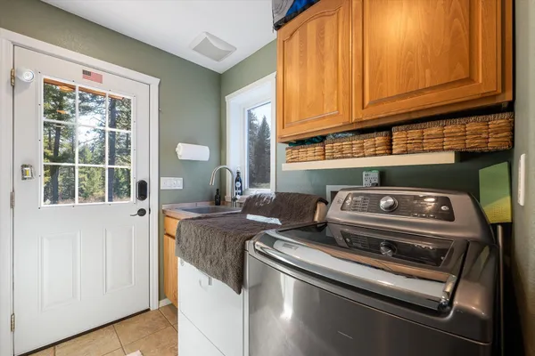 $1,950,000 | 41404 North Perry Road, Deer Park, WA 99006
