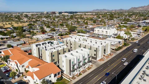 $638,000 | 4220 North 32nd Street, Unit 13, Phoenix, AZ 85016