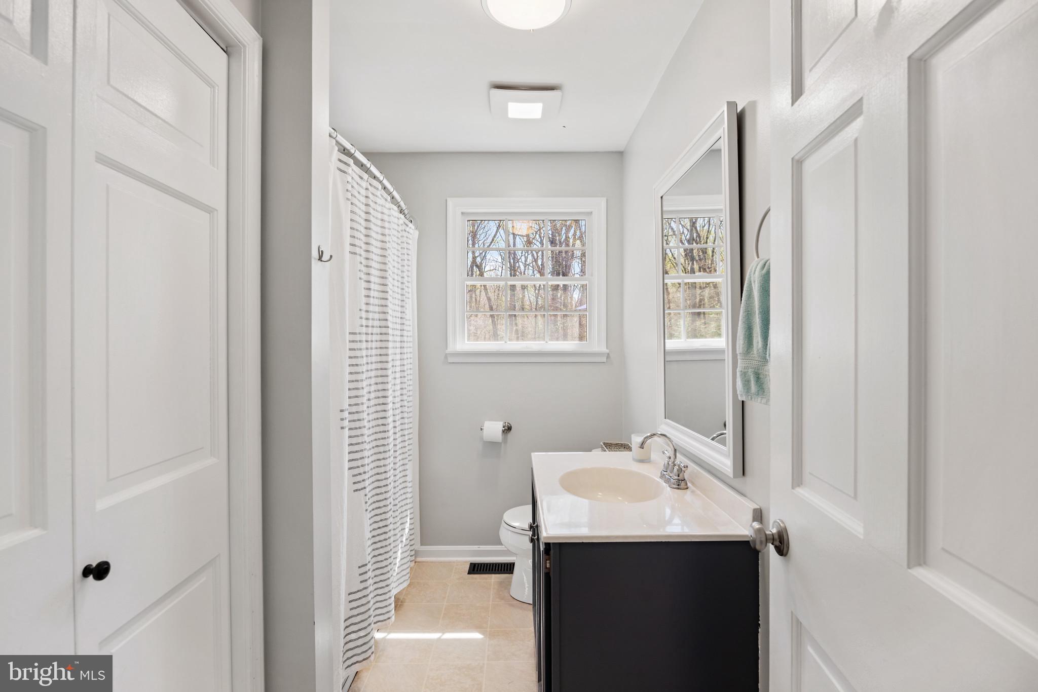 249 Joyce Lane Arnold, MD 21012 - Photo 14 of 22 Hall bath