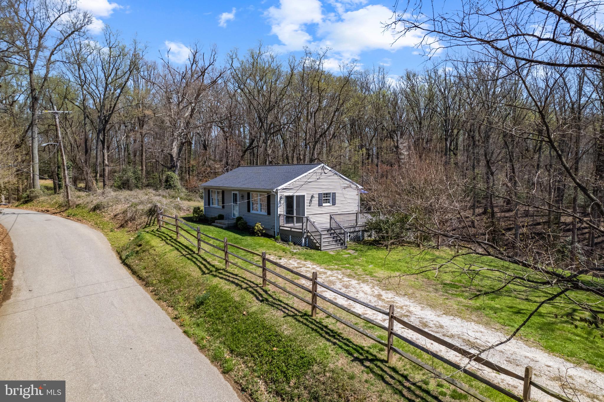 249 Joyce Lane Arnold, MD 21012 - Photo 4 of 22 2 bedroom, 1 bath cottage on property