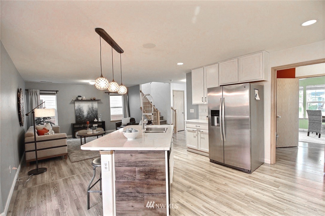 322 Index Place Southeast Renton, WA 98056 - Photo 6 of 20