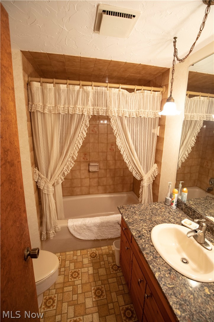 7811 Cedar Road Chesterland, OH 44026 - Photo 11 of 21 Gallery Image 11