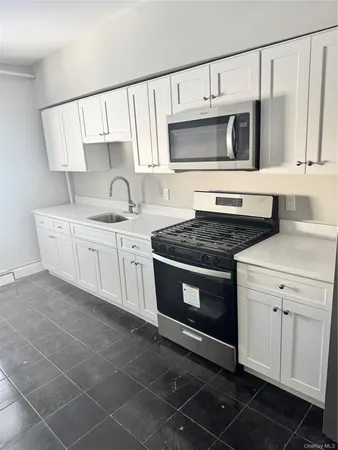 $3,200 | 114-25 Bedell Street, Unit 2 | South Jamaica