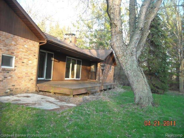 5710 Whittaker Road Ypsilanti, MI 48197 - Photo 4 of 20 Whittaker Deck