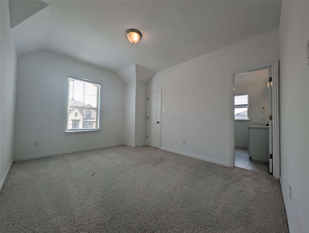 1344 Ridge Runner Drive Georgetown, TX 78628 - Photo 26 of 37 an empty room with windows and closet