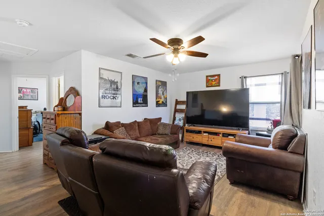 $249,000 | 9642 Pleasanton Cove, San Antonio, TX 78221