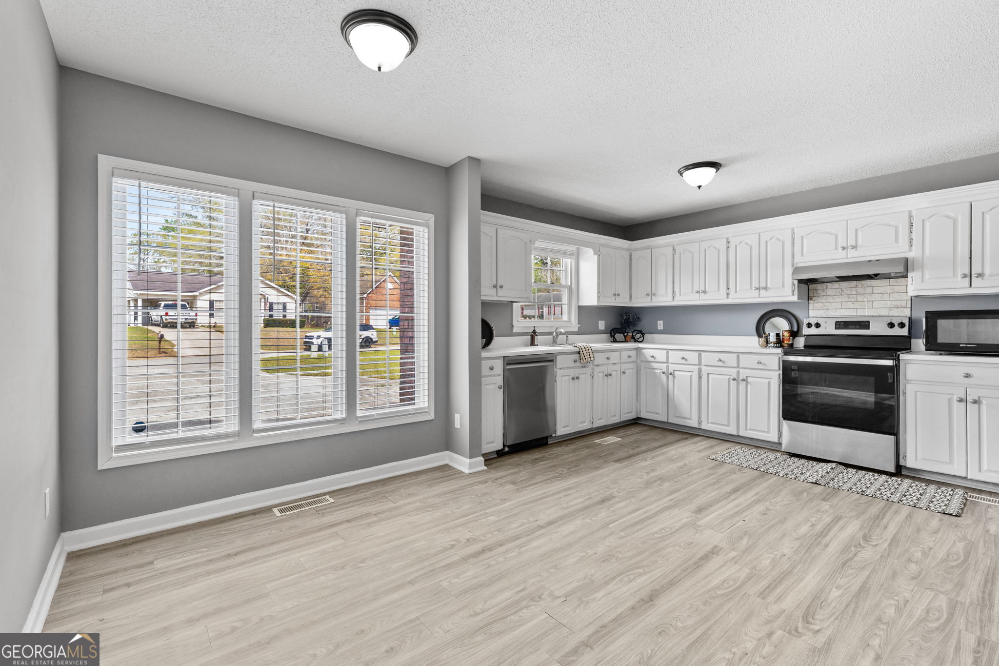 307 Spring Creek Drive Perry, GA 31069 - Photo 8 of 28