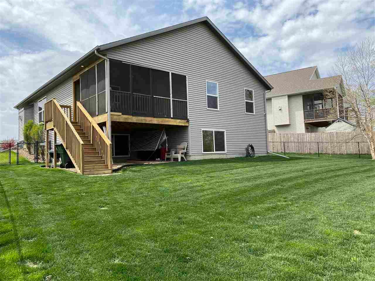 5122 Ruhd Street Southwest Cedar Rapids, IA 52404 - Photo 20 of 21 Gallery Image 20