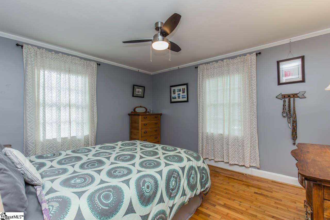 330 Parkins Mill Road Greenville, SC 29607 - Photo 5 of 25