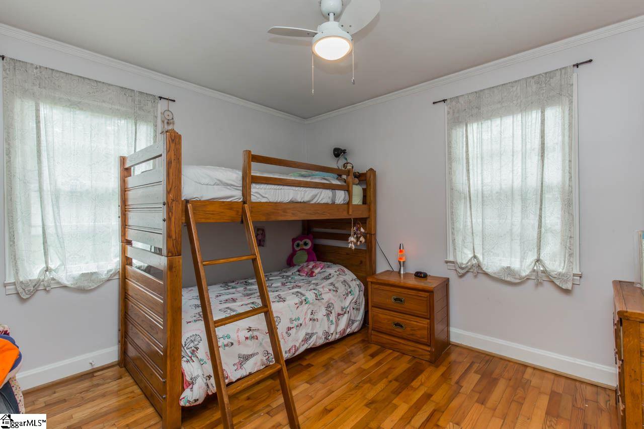 330 Parkins Mill Road Greenville, SC 29607 - Photo 7 of 25